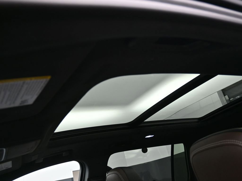 New 2026 GMC Acadia Denali Ultimate w/ LPO, Floor Liner Package AWD/4WD image 20