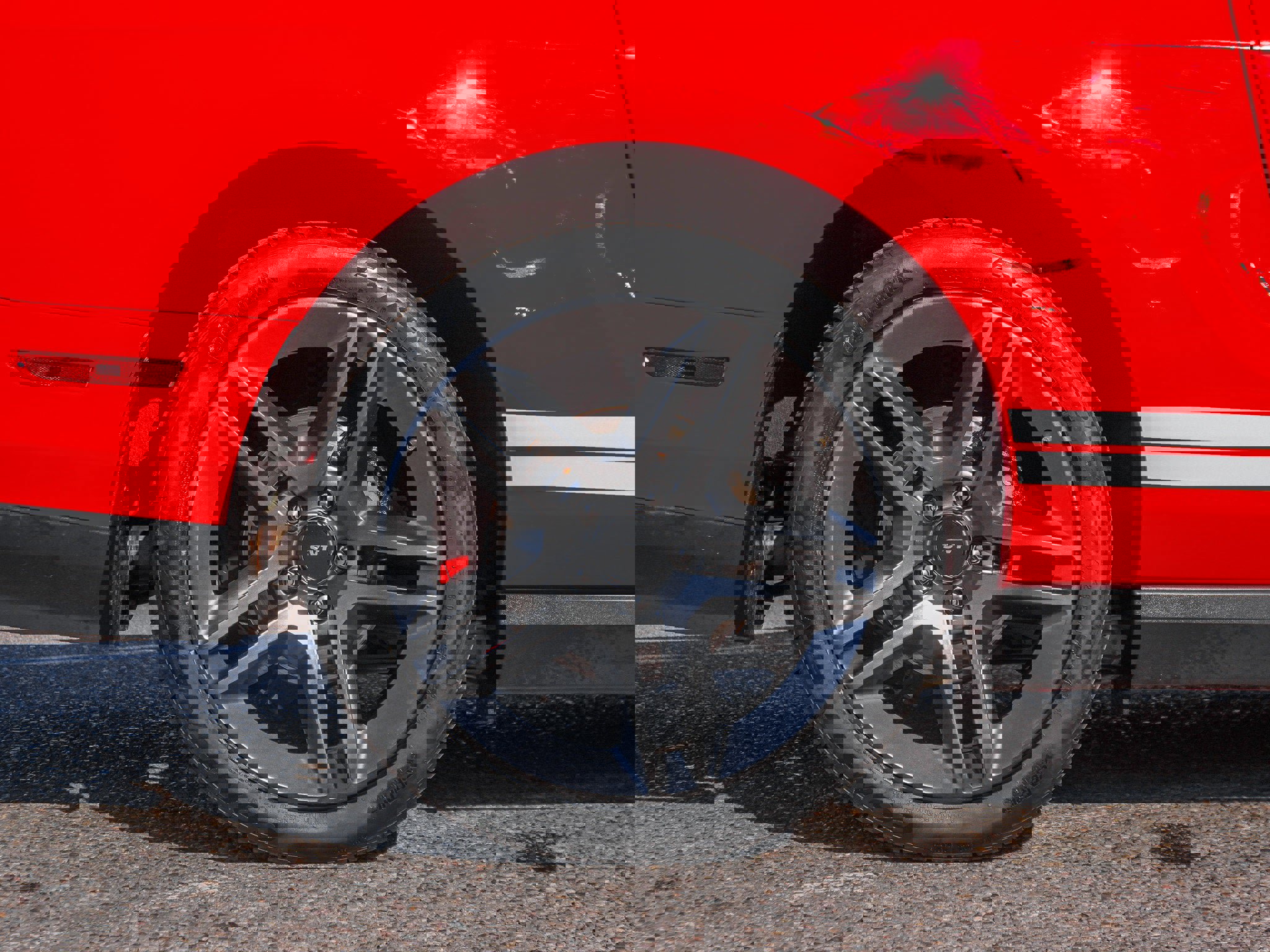 Used 2011 Ford Mustang Shelby GT500 w/ Electronics Pkg image 12