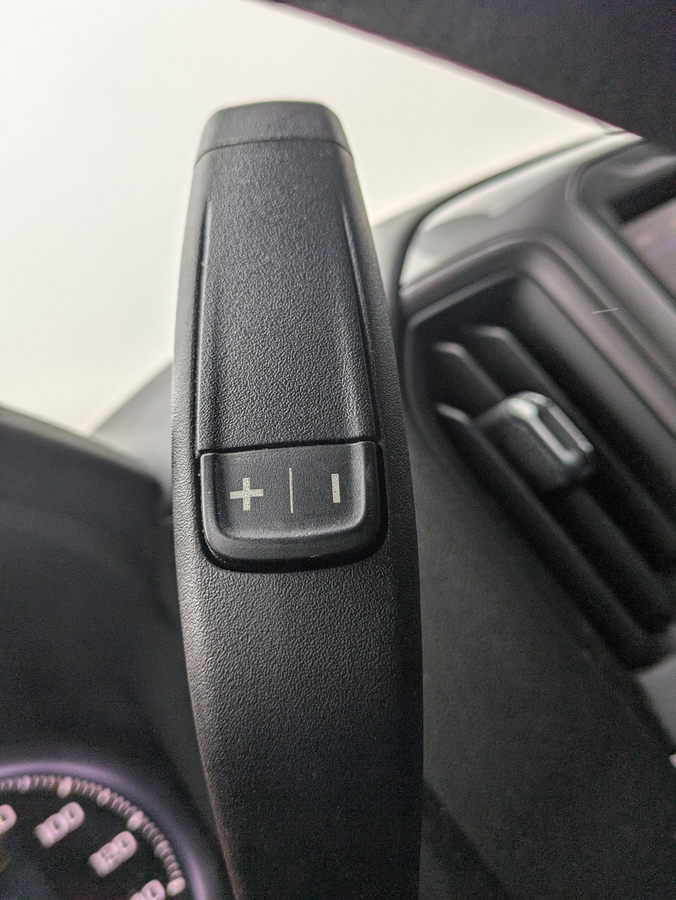 Used 2022 Chevrolet Silverado 1500 Custom image 13