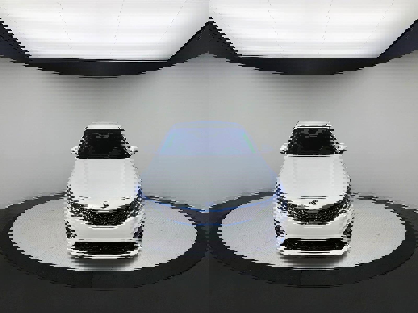 Used 2020 Kia Optima LX image 3