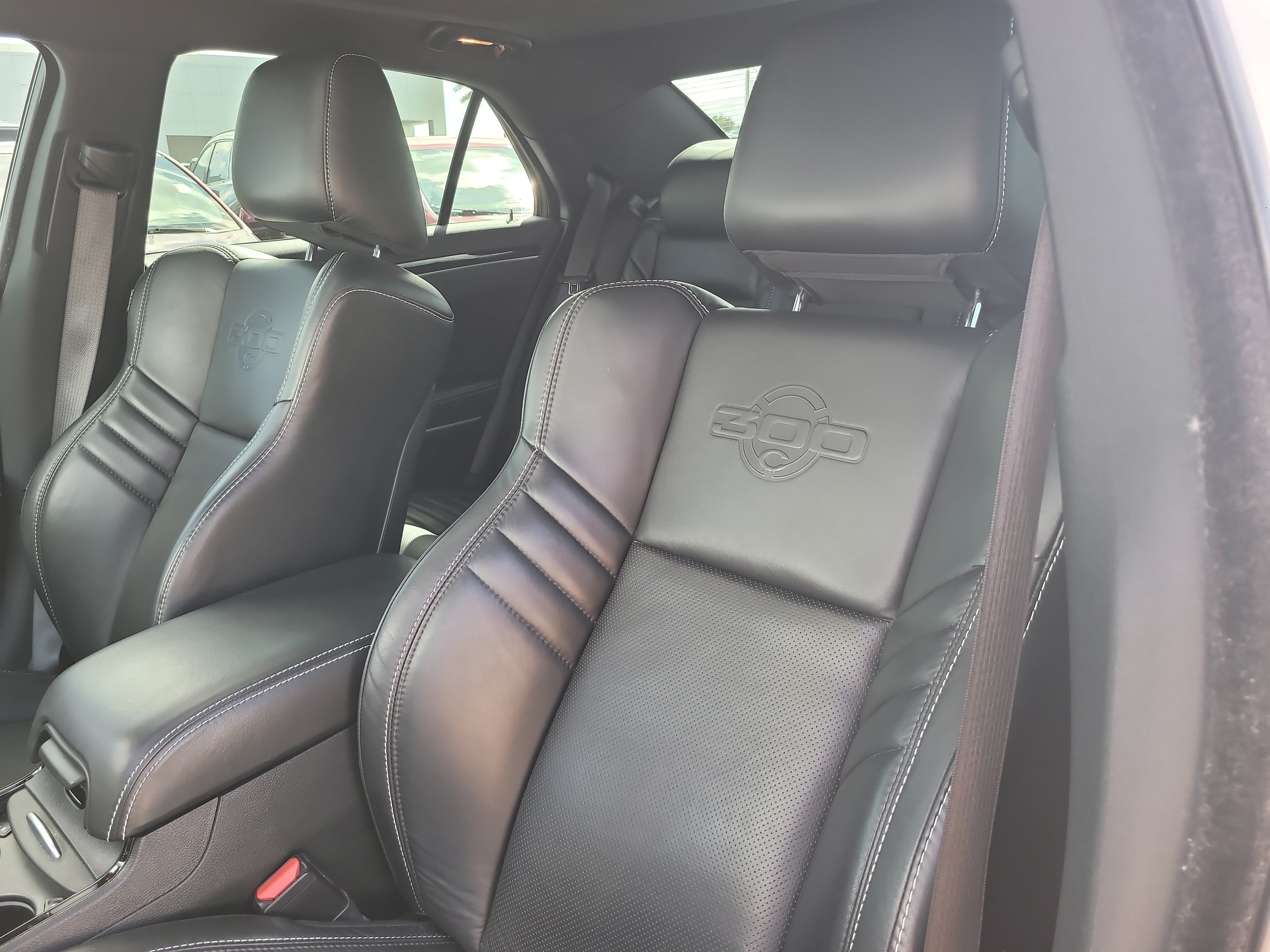 Used 2023 Chrysler 300 C RWD image 20