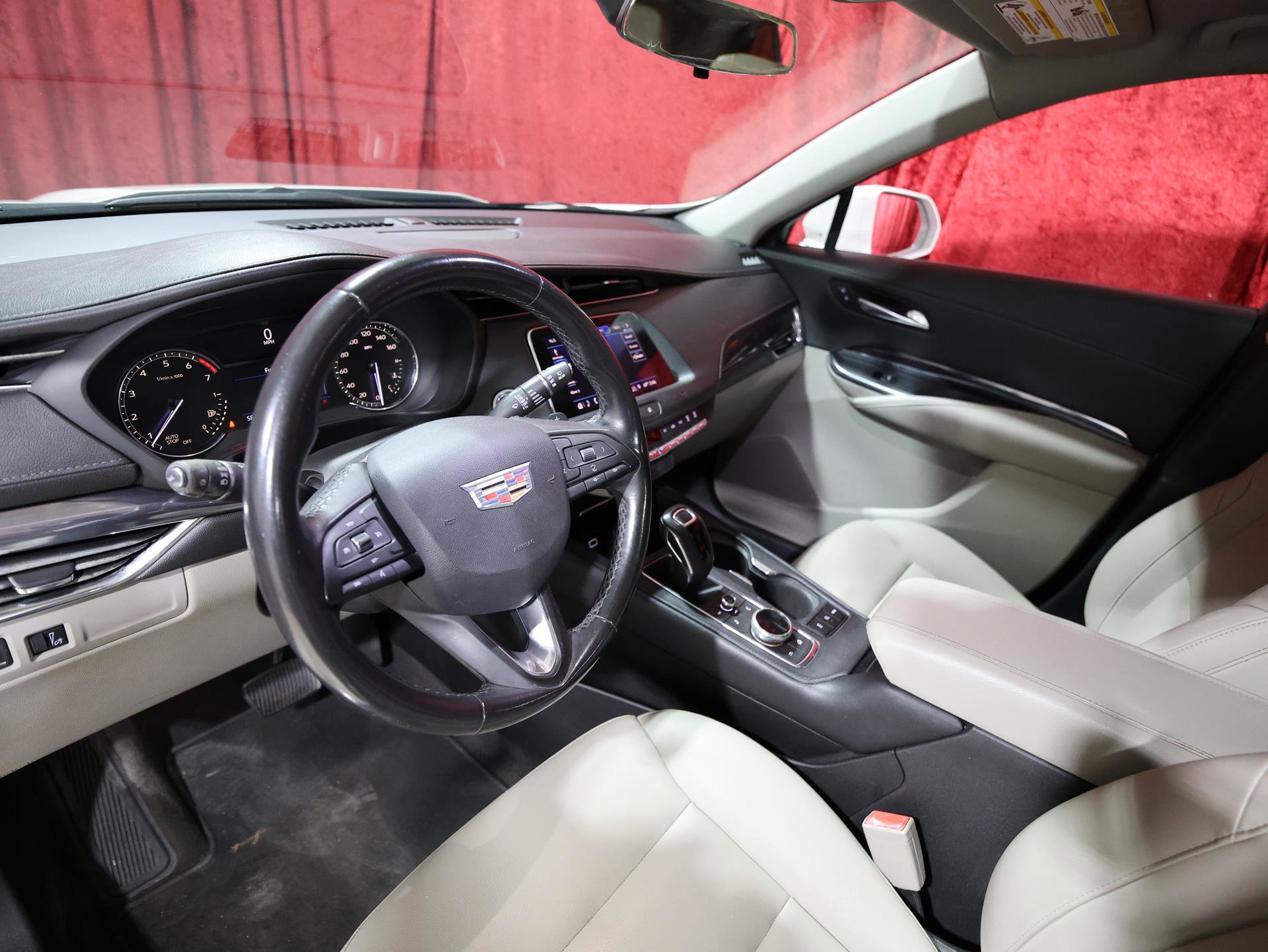 Used 2019 Cadillac XT4 Luxury image 12