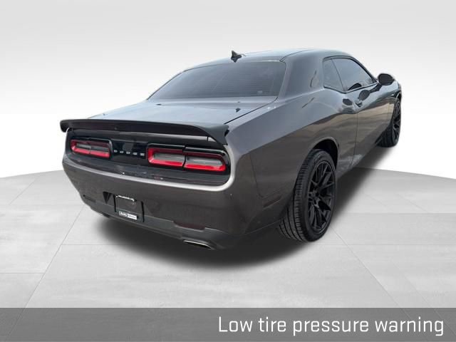 Used 2017 Dodge Challenger SXT image 15