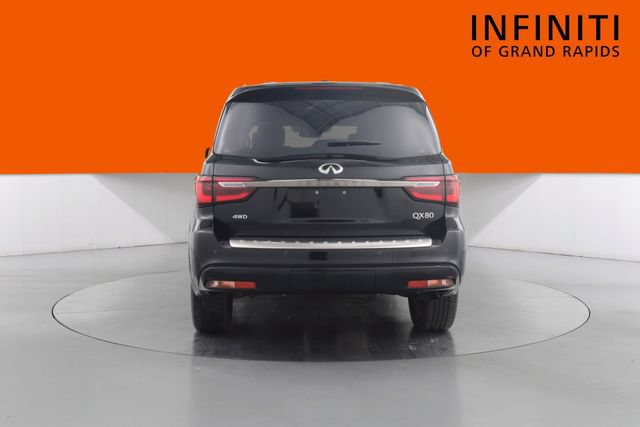 Used 2023 INFINITI QX80 Sensory AWD/4WD image 6