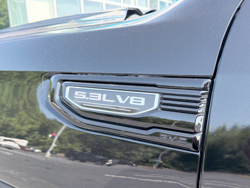 Used 2023 GMC Sierra 1500 Elevation RWD image 10