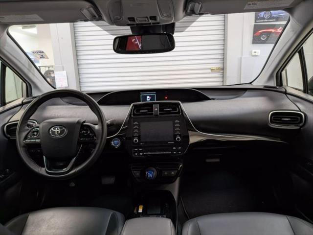 Used 2022 Toyota Prius L Eco image 13