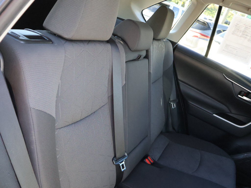 Used 2021 Toyota RAV4 XLE w/ Convenience Package AWD/4WD image 12