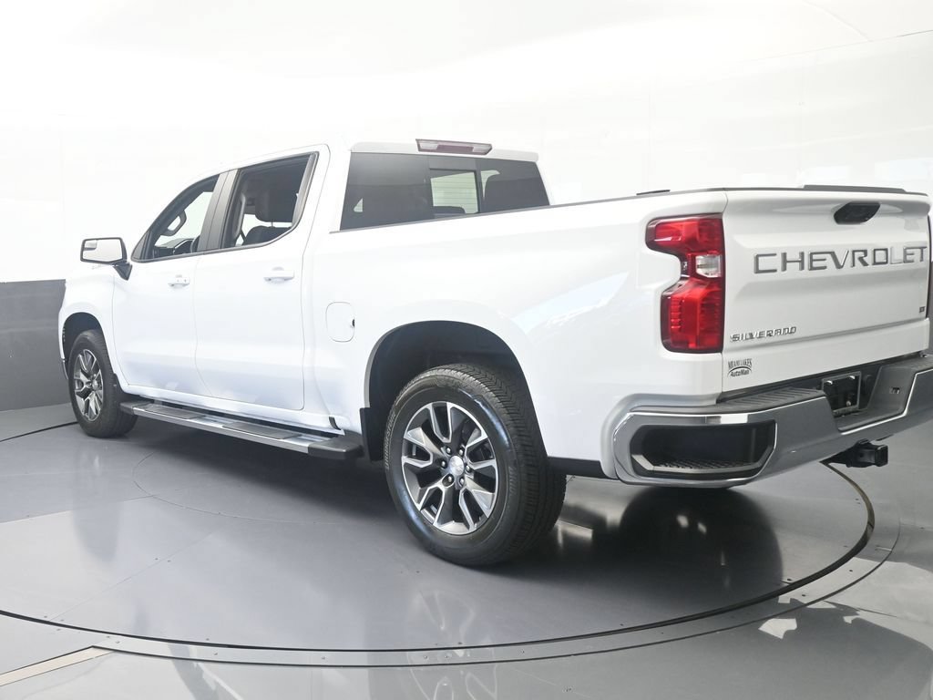 Used 2024 Chevrolet Silverado 1500 LT RWD image 4