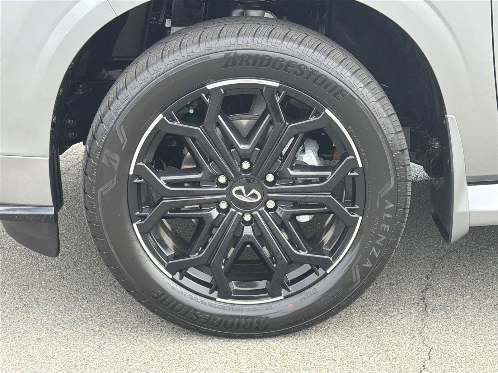 New 2026 INFINITI QX80 4WD w/ Sport Exterior Package image 34
