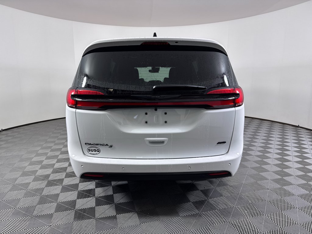 New 2026 Chrysler Pacifica Select w/ S Appearance Package AWD/4WD image 13