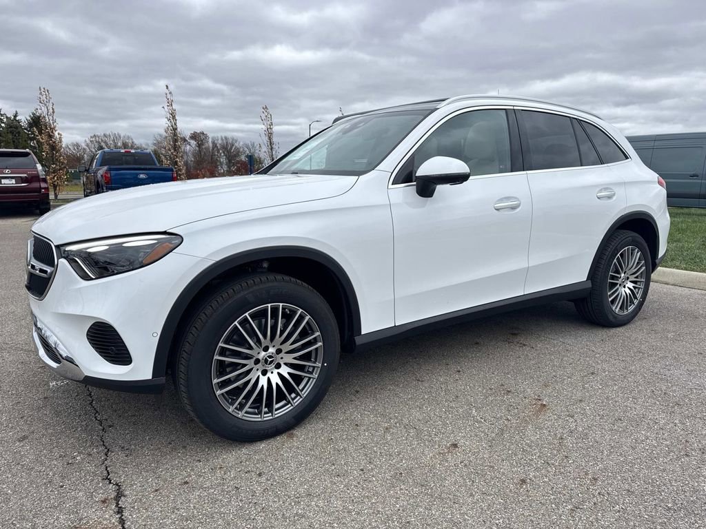 New 2026 Mercedes-Benz GLC 300 4MATIC image 2
