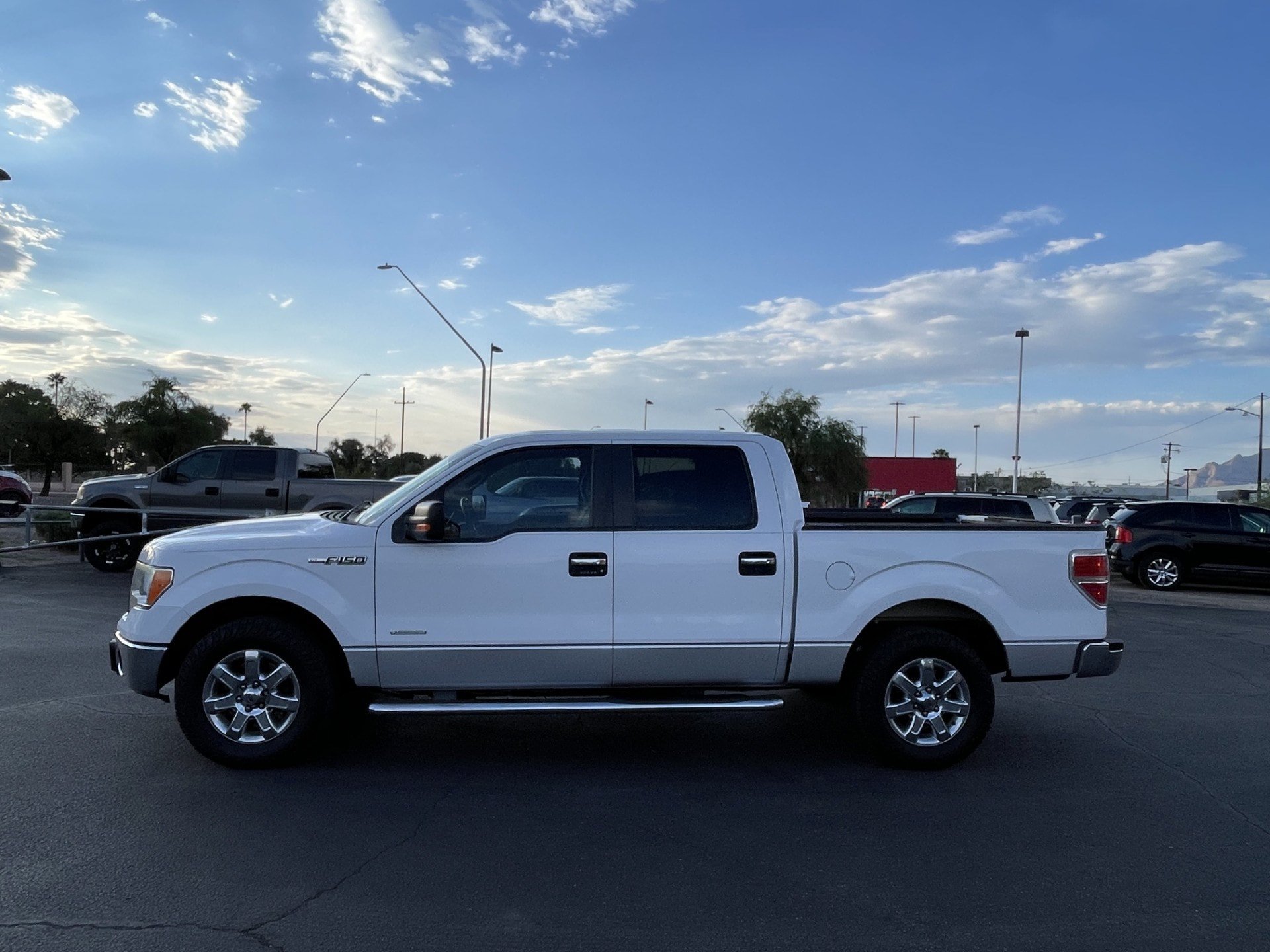 Used 2014 Ford F150 XLT w/ Equipment Group 302A Luxury RWD image 2