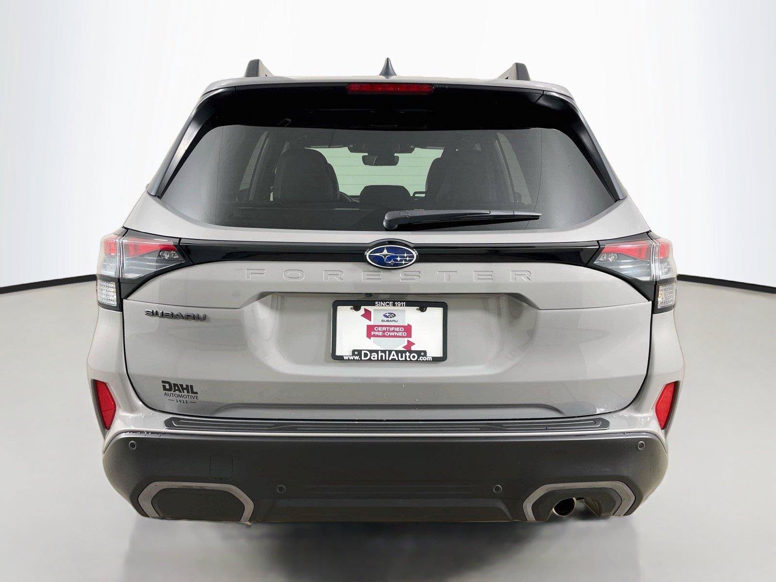 Used 2025 Subaru Forester Limited AWD/4WD image 12