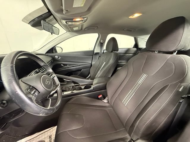 Used 2023 Hyundai Elantra SEL w/ Convenience Package FWD image 17