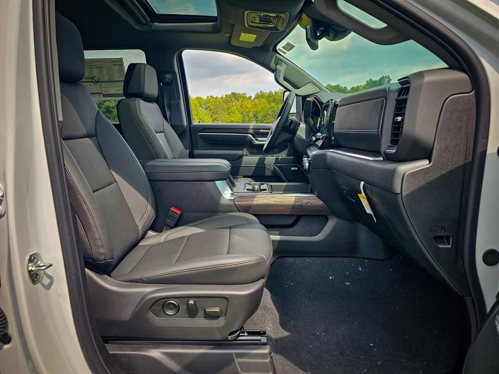 New 2025 GMC Sierra 2500 SLT w/ SLT Premium Package image 44