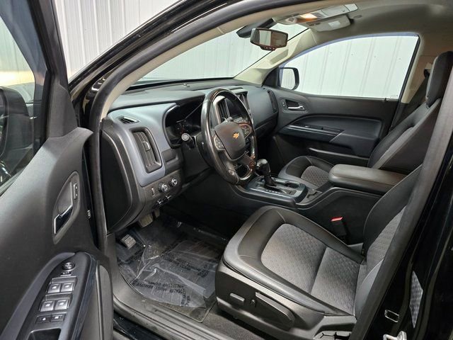 Used 2020 Chevrolet Colorado Z71 w/ Z71 Midnight Edition image 16