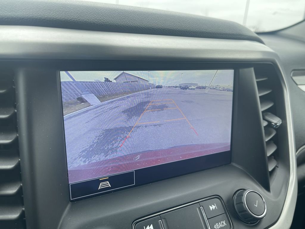 Used 2023 GMC Acadia SLT image 19