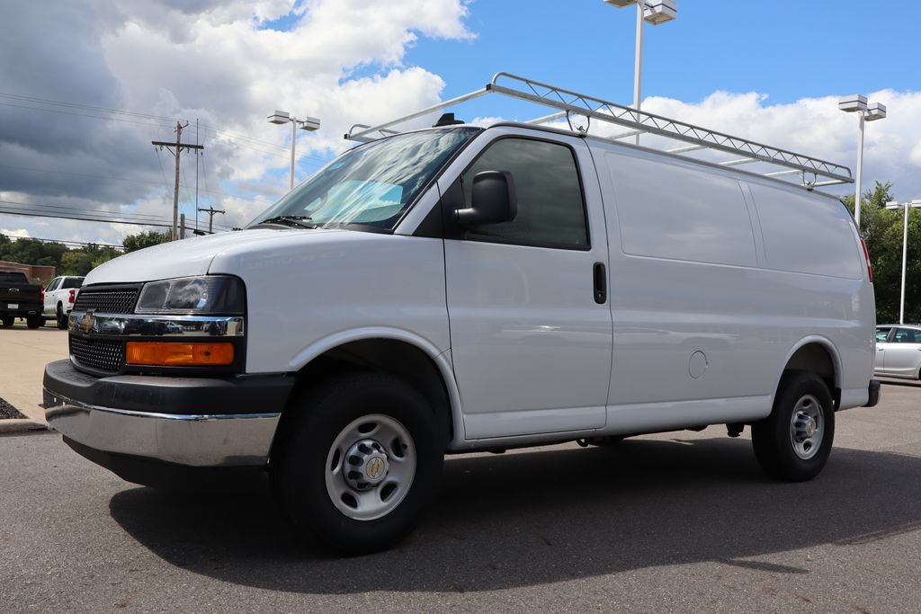 New 2025 Chevrolet Express 2500 w/ Driver Convenience Package RWD image 6