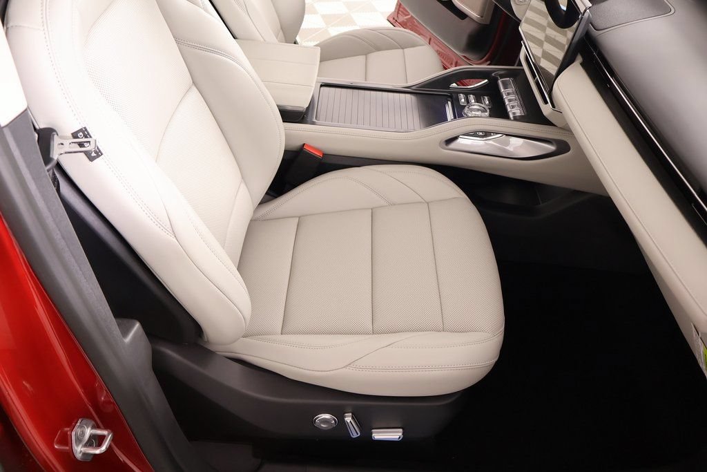 New 2026 Lincoln Nautilus Premier w/ Jet Appearance Package AWD/4WD image 13
