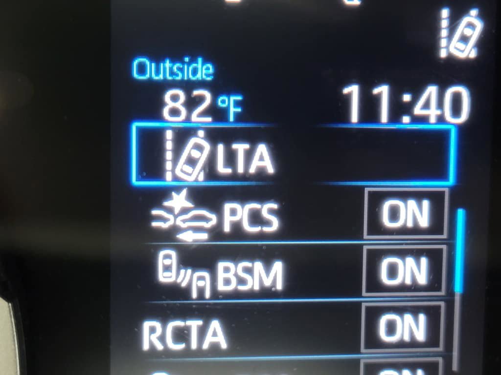 Used 2020 Toyota RAV4 XLE FWD image 20