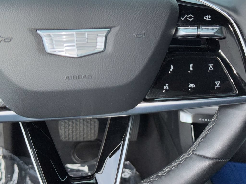 Used 2023 Cadillac Lyriq AWD image 18