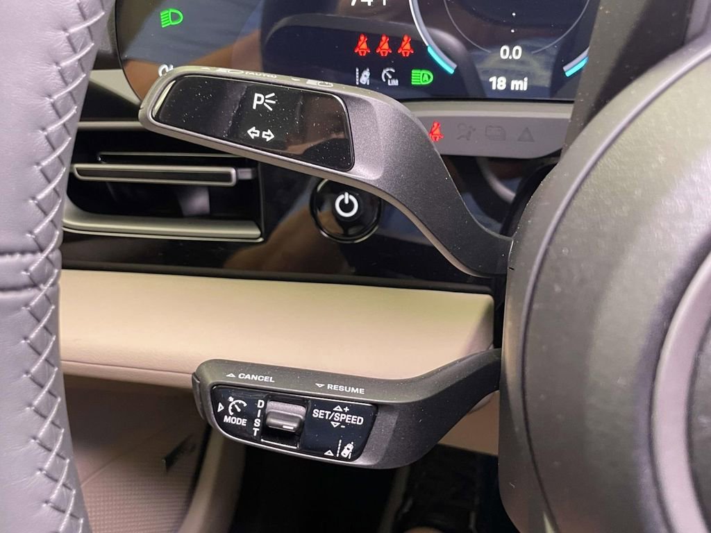 New 2025 Porsche Taycan image 39