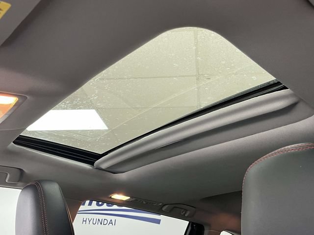 Used 2019 Toyota Highlander SE AWD/4WD image 15