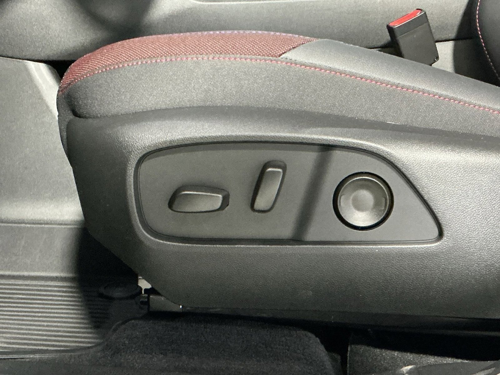 New 2026 Chevrolet Equinox RS w/ Convenience Package III image 22