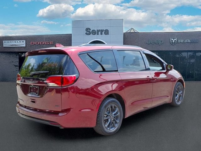 Used 2020 Chrysler Pacifica Touring-L w/ Advanced Safetytec Group AWD/4WD image 7