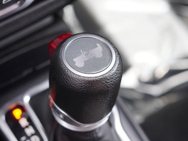 Used 2022 Jeep Wrangler Sport AWD/4WD image 29