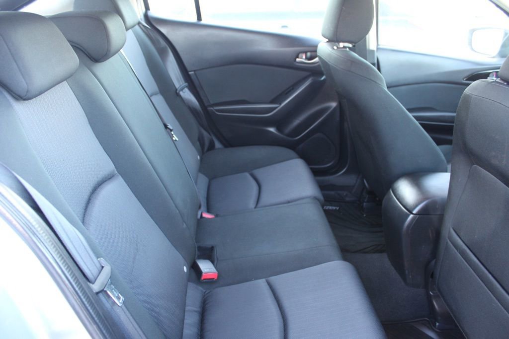 Used 2014 MAZDA MAZDA3 i Sport image 19