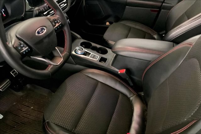 Used 2024 Ford Escape ST-Line w/ Tech Pack #1 FWD image 8