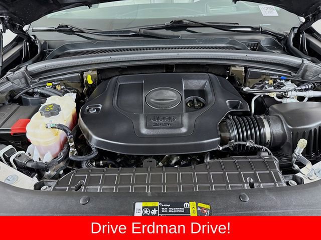 Used 2023 Jeep Grand Cherokee Overland w/ Adv Protech Group III AWD/4WD image 30