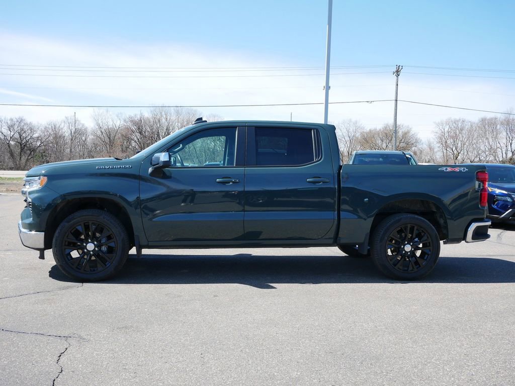Used 2025 Chevrolet Silverado 1500 LT AWD/4WD image 6
