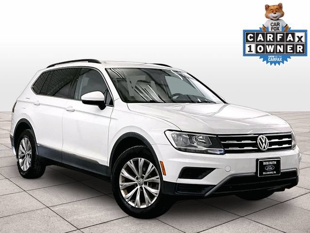 Used 2018 Volkswagen Tiguan SEL FWD image 2