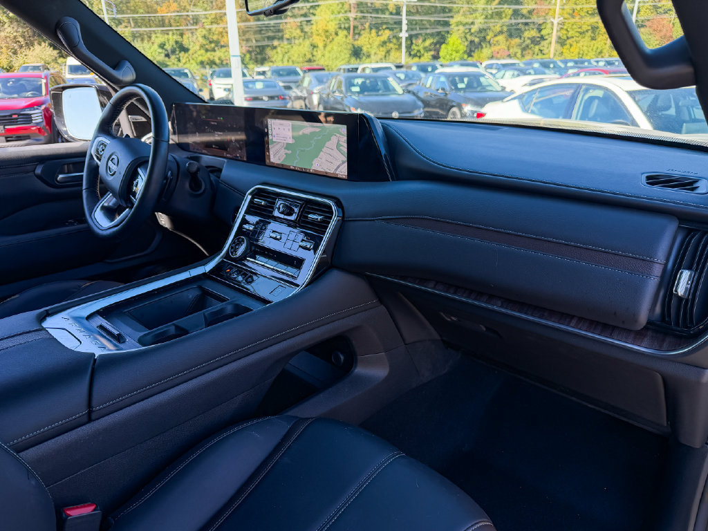 Certified 2025 Nissan Armada SL w/ Captain's Chari Seat Package AWD/4WD image 10