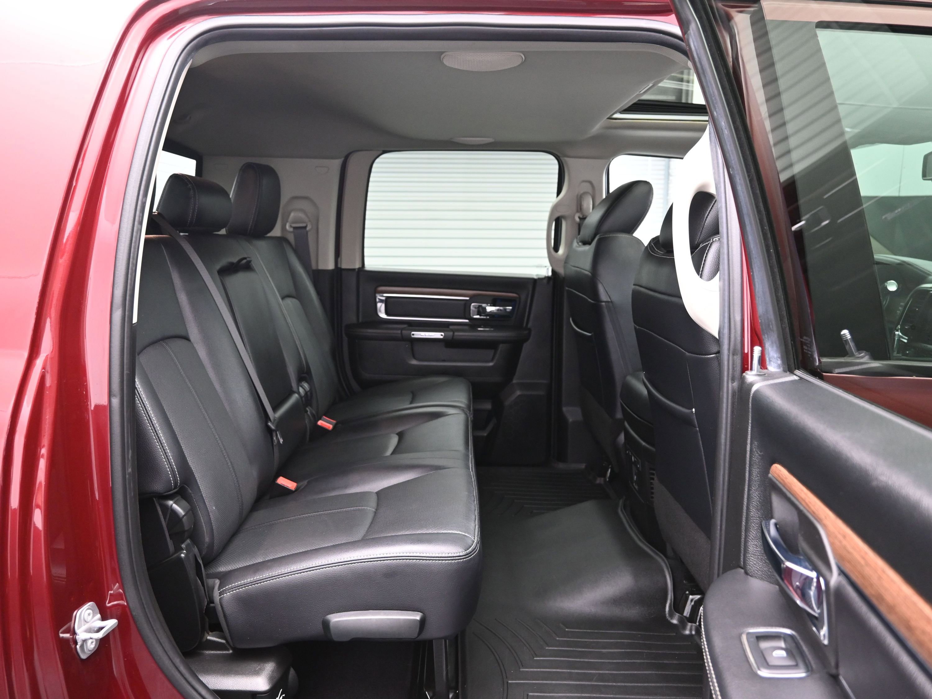 Used 2018 RAM 2500 Laramie w/ Off Road Package AWD/4WD image 12
