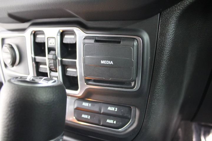 Used 2025 Jeep Wrangler Unlimited Rubicon image 50