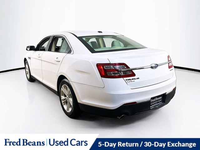 Used 2018 Ford Taurus SE FWD image 7