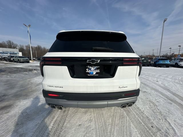 New 2026 Chevrolet Traverse LT w/ Sun and Wheel Package FWD image 34
