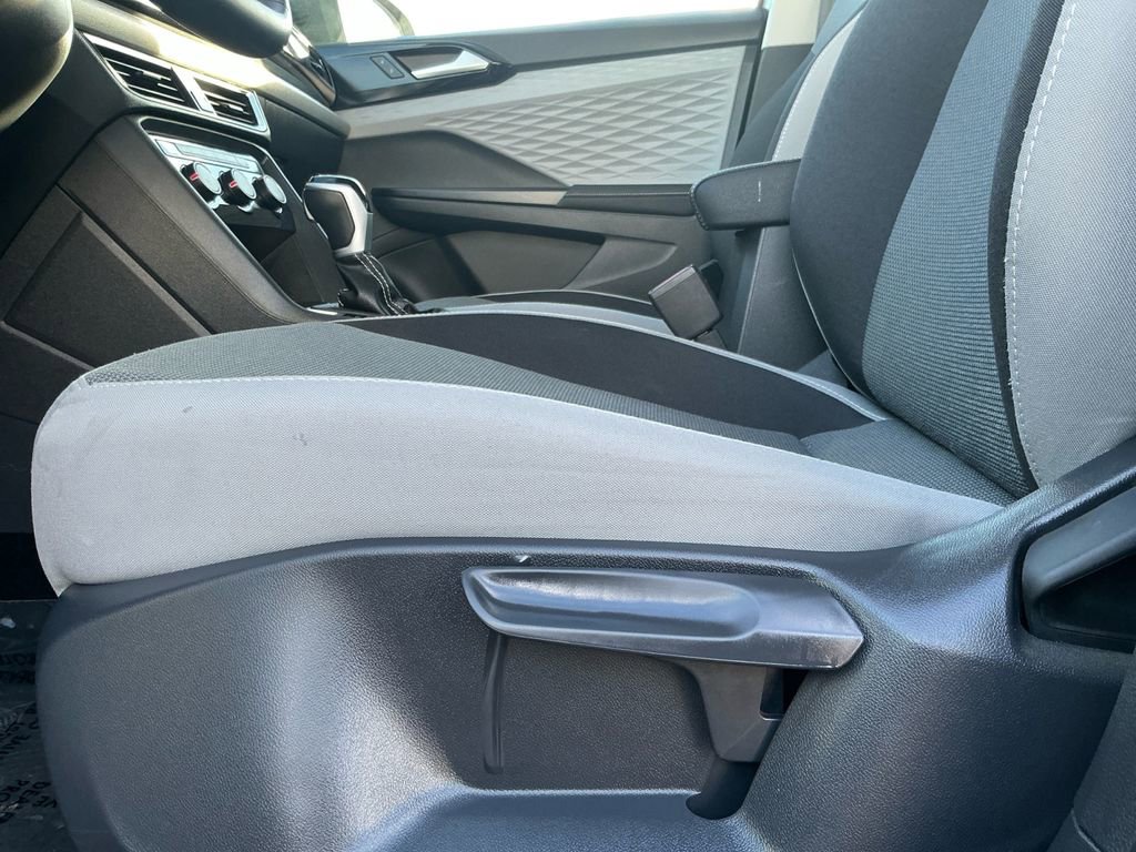 Used 2024 Volkswagen Taos S image 22