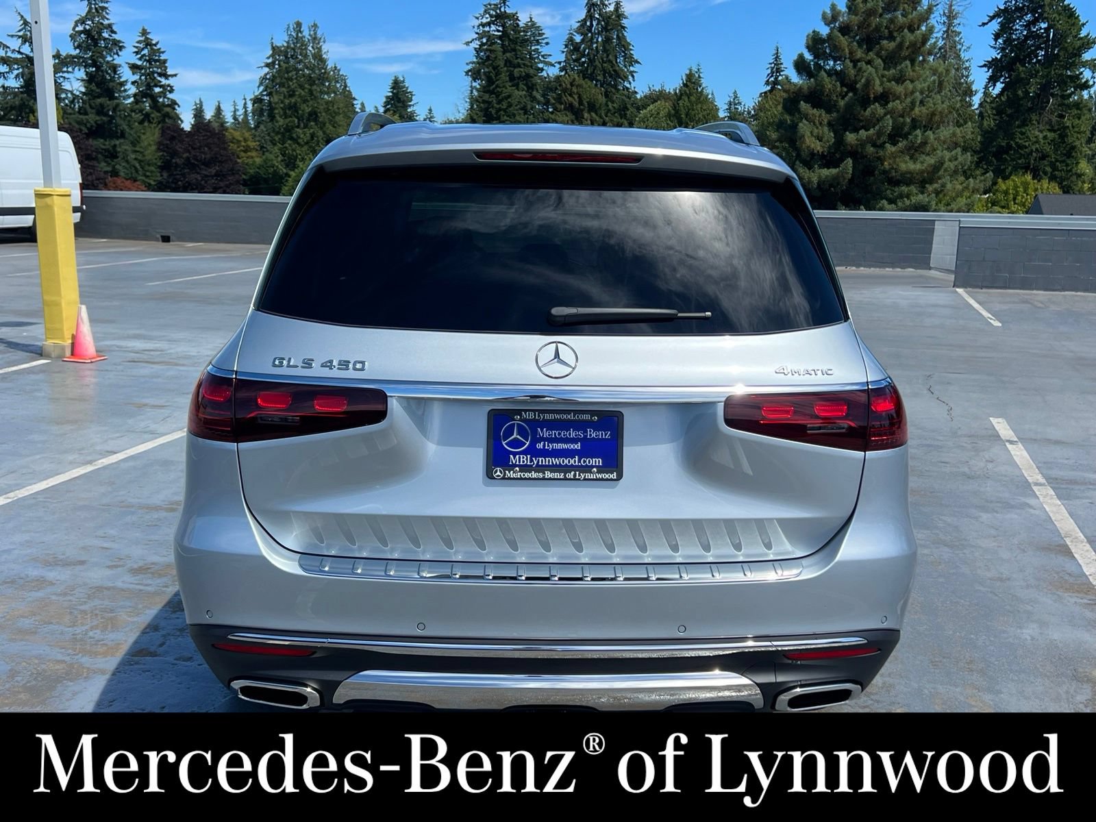 New 2026 Mercedes-Benz GLS 450 4MATIC image 8