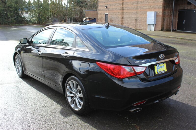 Used 2012 Hyundai Sonata Limited image 3