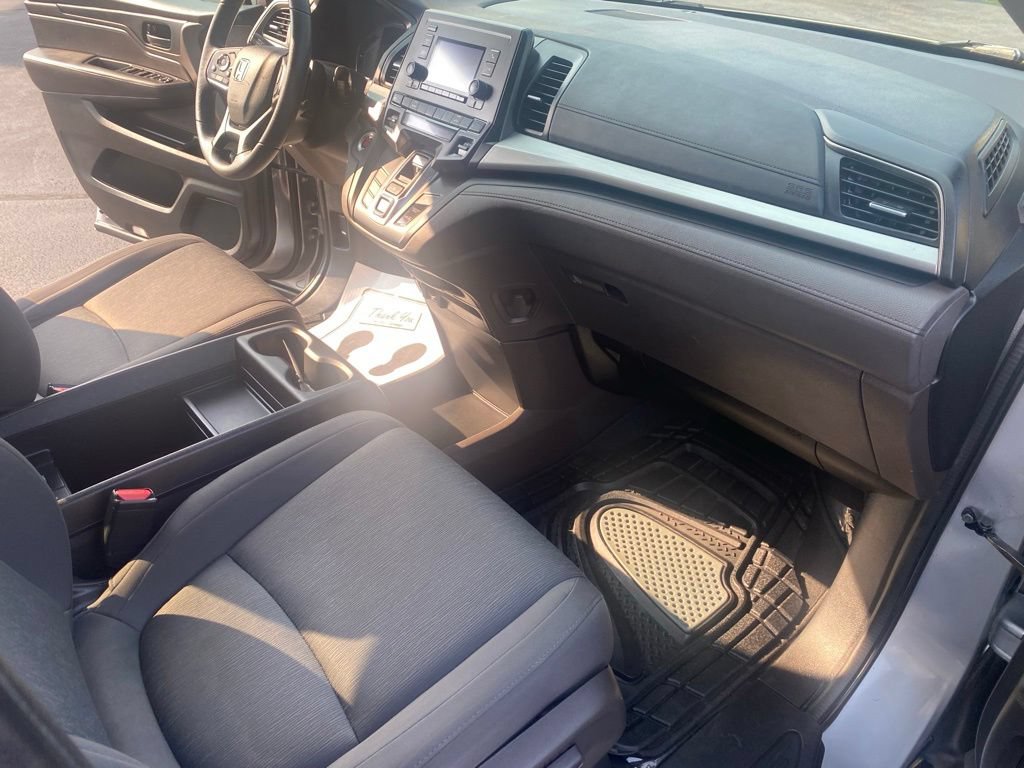 Used 2018 Honda Odyssey LX image 24