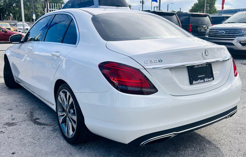 Used 2019 Mercedes-Benz C 300 Sedan image 3