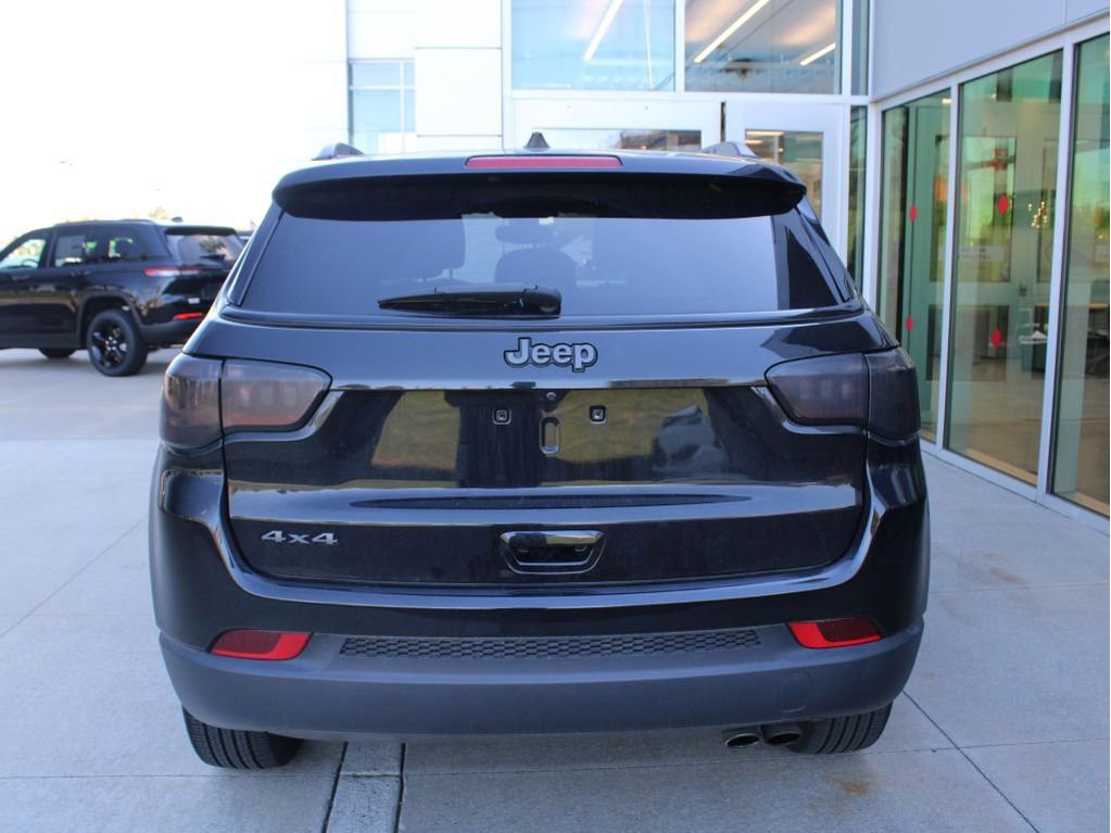 Certified 2021 Jeep Compass Latitude image 8