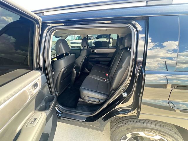 Used 2026 Hyundai Santa Fe SEL w/ Tow & Go Package image 27