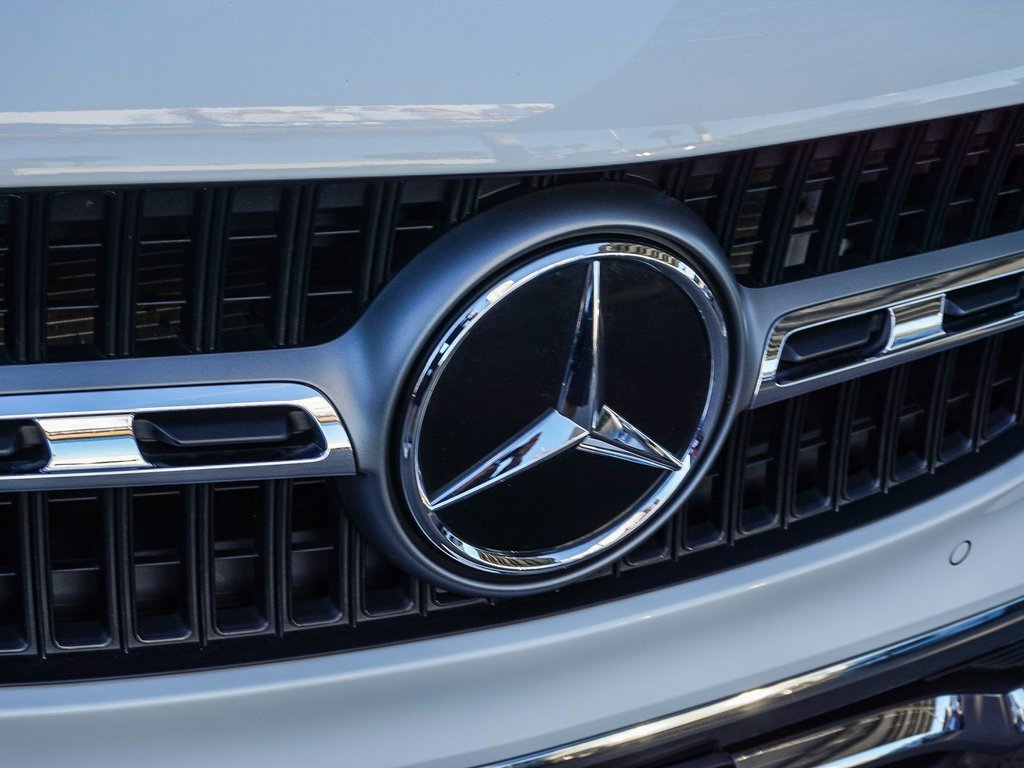 Used 2025 Mercedes-Benz GLA 250 image 12