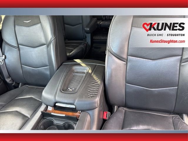 Used 2017 Cadillac Escalade Premium Luxury AWD/4WD image 15