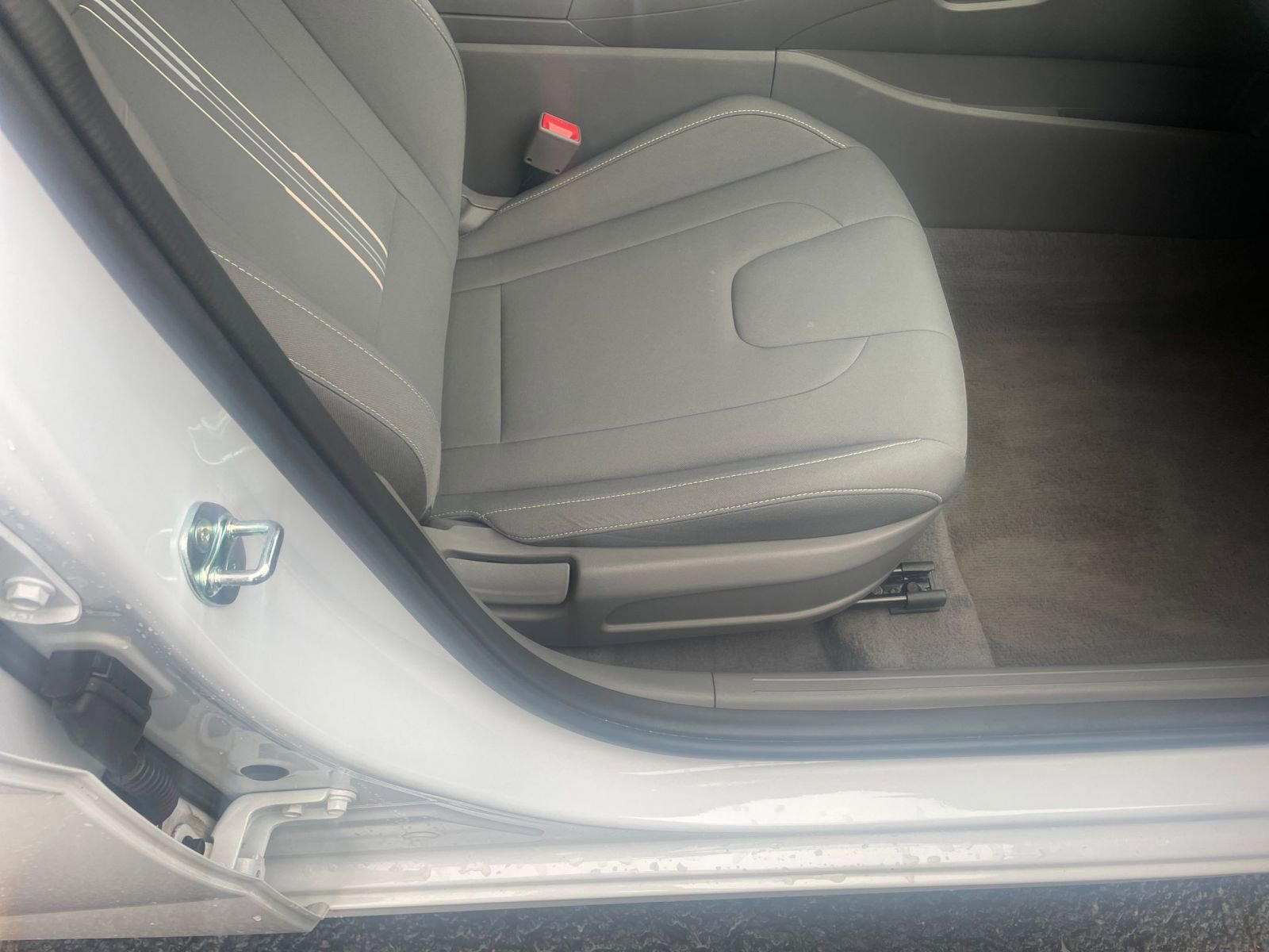 Used 2025 Hyundai Elantra SEL image 25